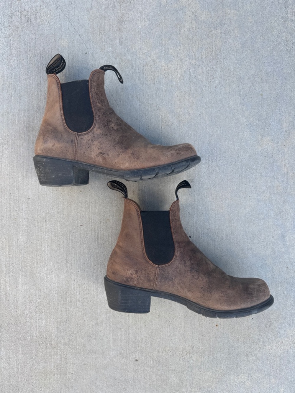 Blundstone Antique Brown Chelsea Heel Women’s Boots - Picture 3 of 7